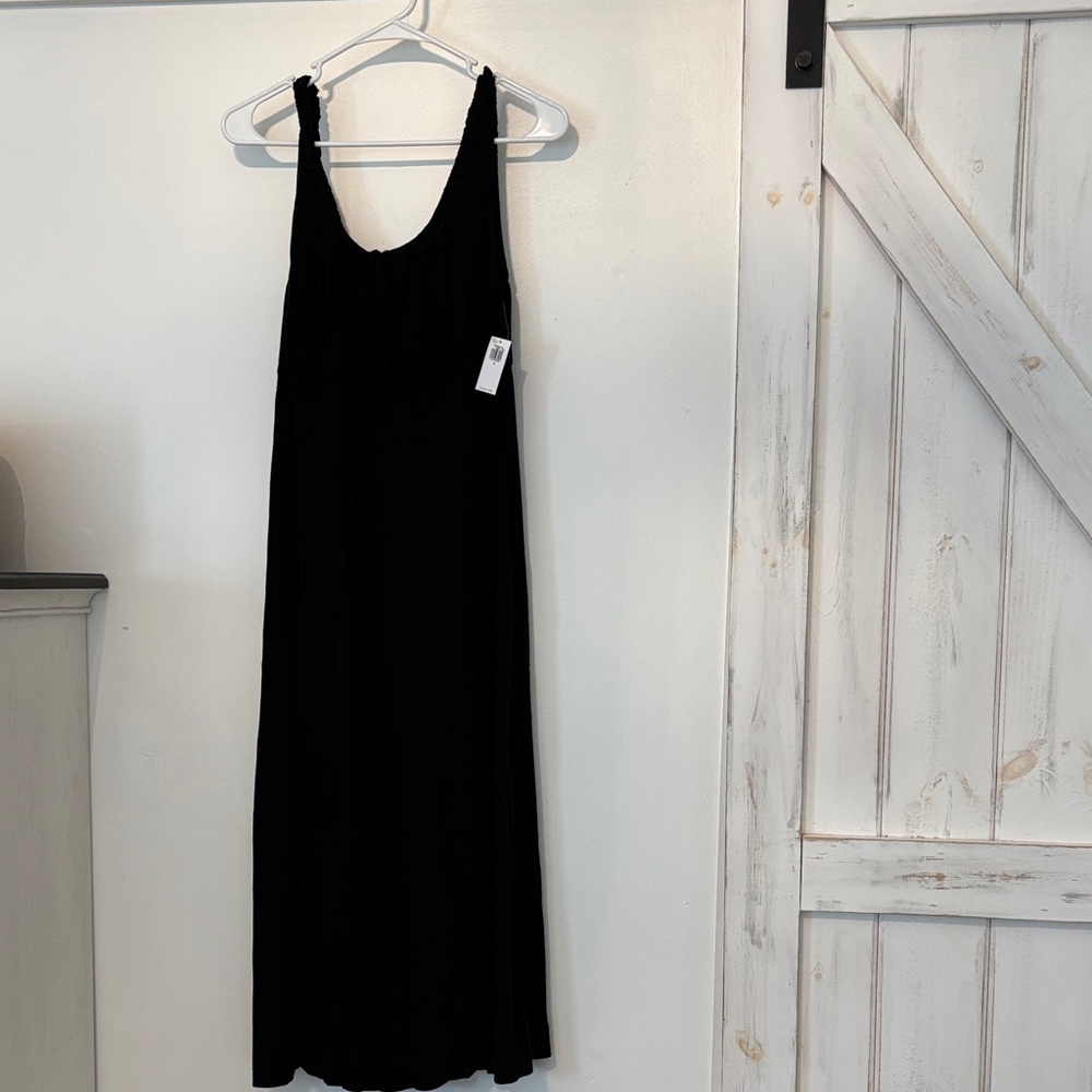 Old Navy Black Sleeveless Maxi Dress